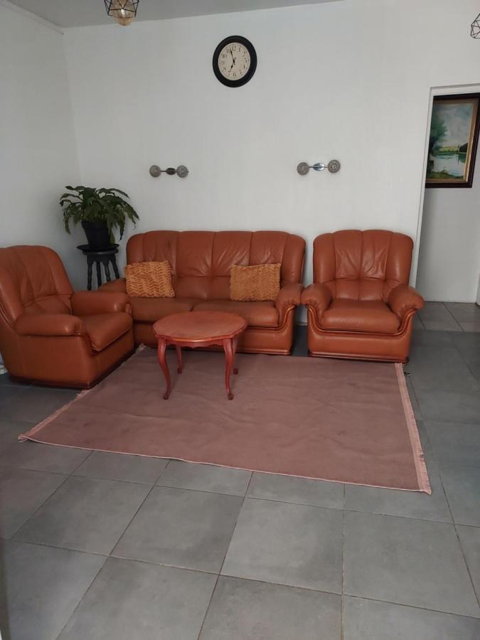 Appartement Meuble Avec Deux Chambres Moulins  Buitenkant foto