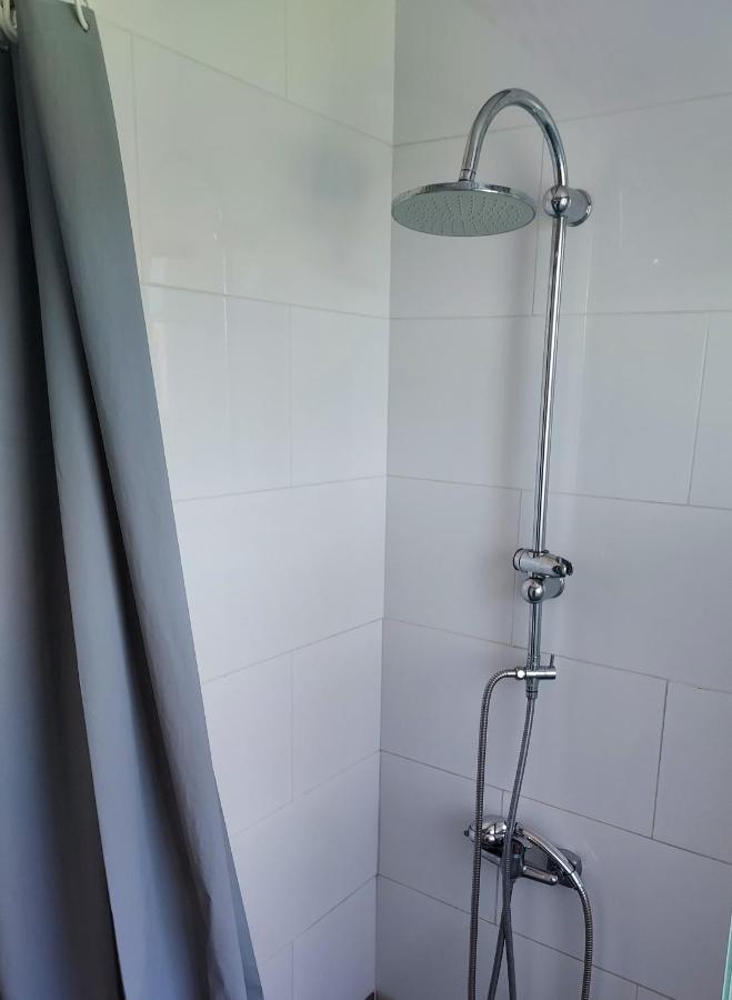 Appartement Meuble Avec Deux Chambres Moulins  Buitenkant foto