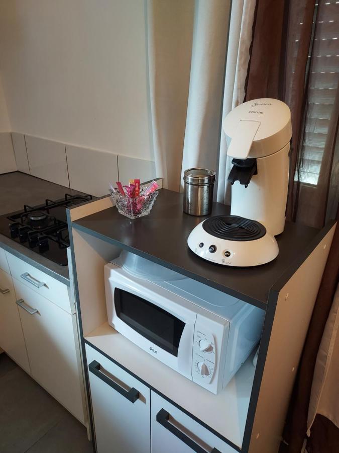 Appartement Meuble Avec Deux Chambres Moulins  Buitenkant foto
