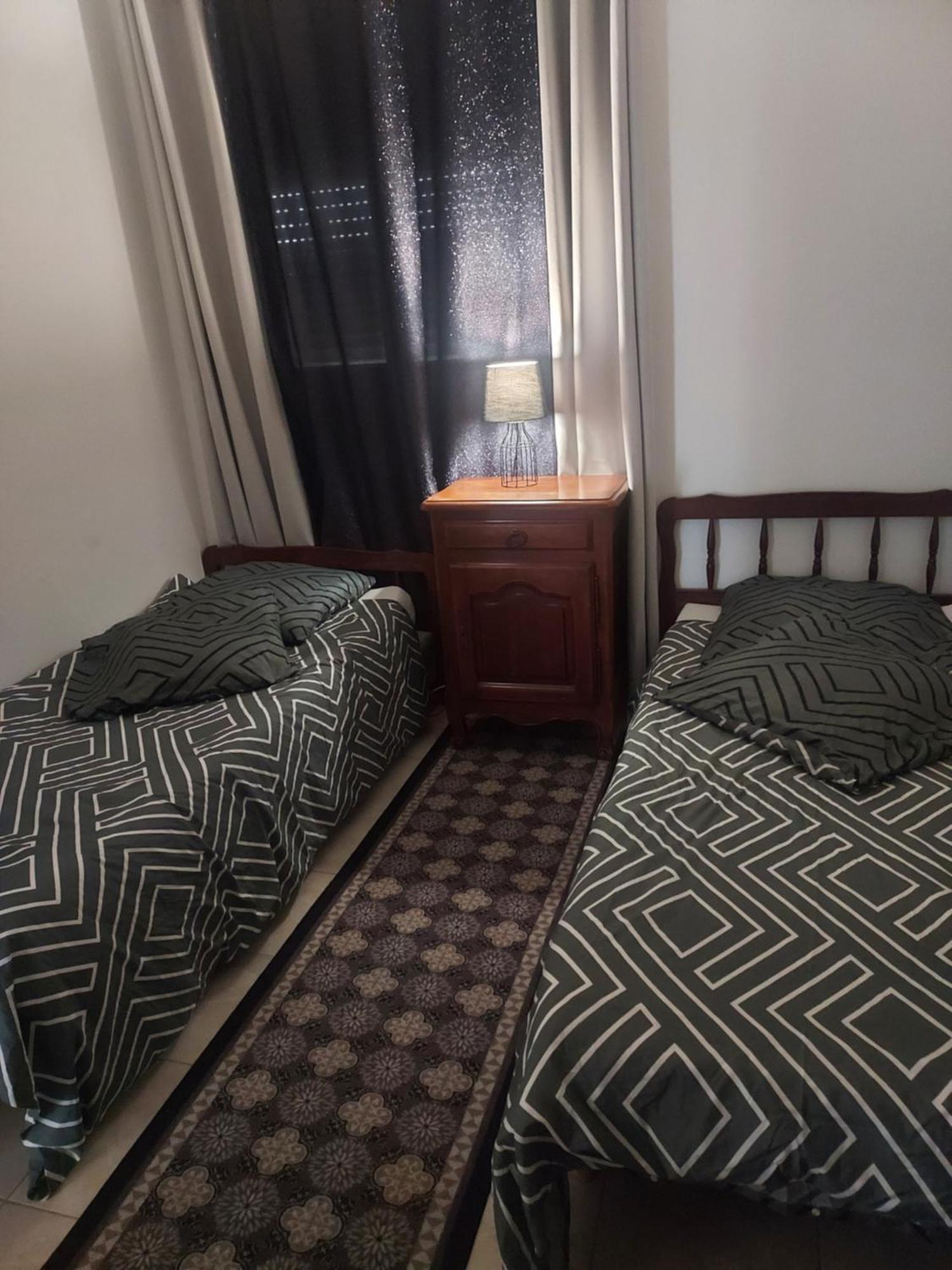 Appartement Meuble Avec Deux Chambres Moulins  Buitenkant foto